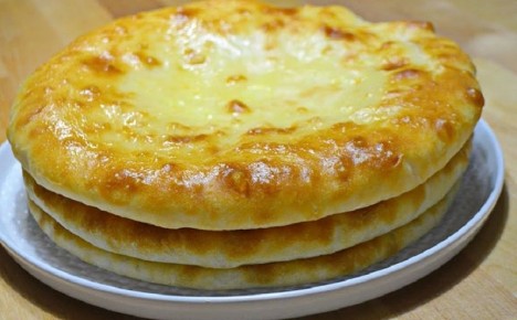 Осетинские пироги с зеленью: кулинарная традиция Кавказа, которая вдохновляет