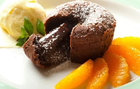 Сладкие шедевры для новогоднего стола: 5 рецептов, которые удивят всех