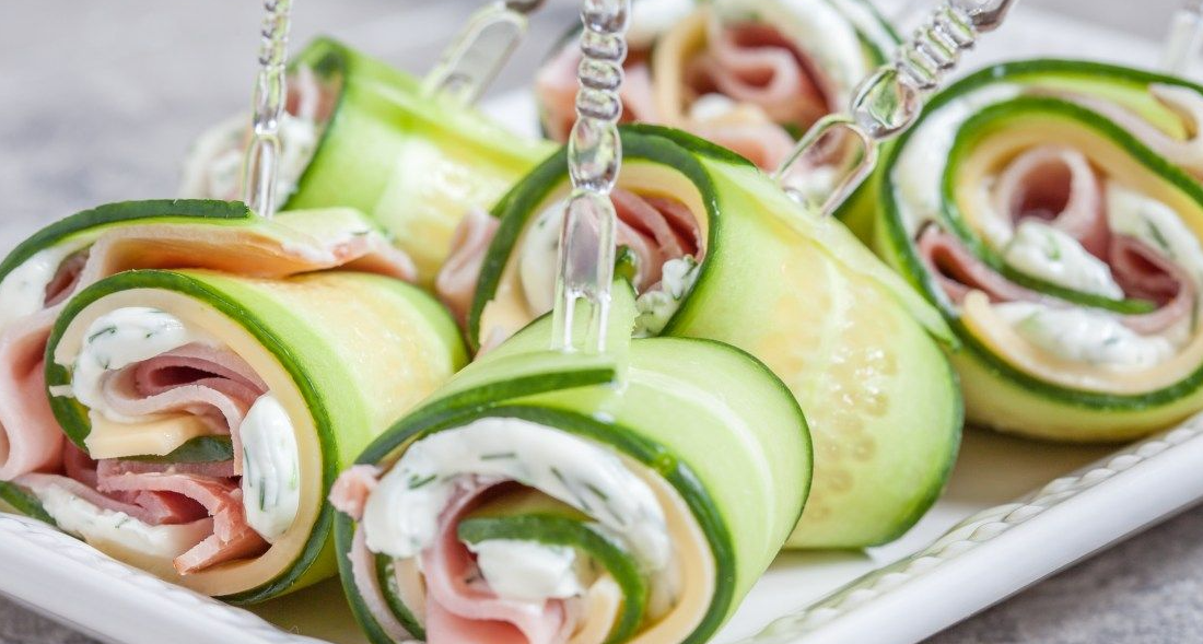 Огуречные рулетики: яркие закуски для праздничного стола