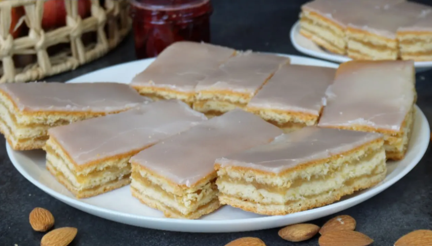 Нежный яблочный пирог, который заменит шарлотку