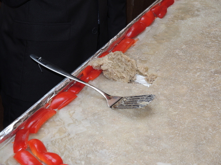 Нежелательный холодец: Как популярное новогоднее блюдо угрожает здоровью