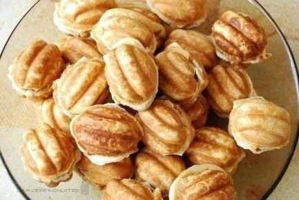 Нежные орешки с начинкой: простое и вкусное лакомство