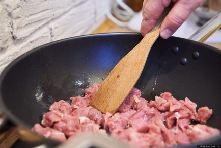 Как сэкономить на новогоднем столе и не переесть