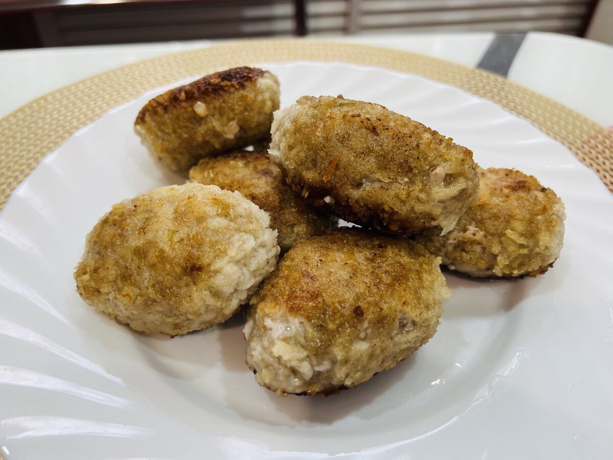 Ароматные свиные котлеты для вашего ужина