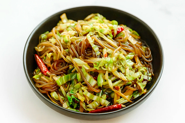 Стеклянная лапша с капустой: яркое блюдо, которое покорит ваш ужин