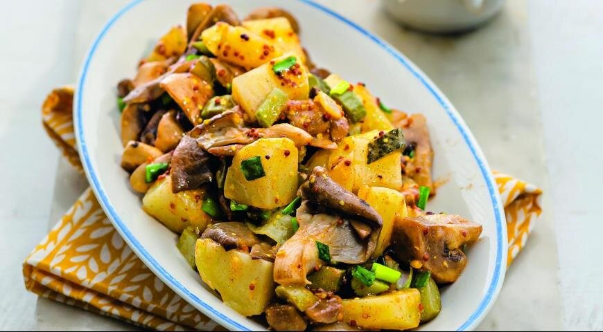 Вкусный постный салат с грибами: легкий и сытный вариант