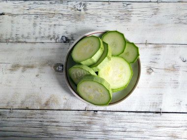 Обжаренные кабачки в кляре: хрустящее лакомство за полчаса