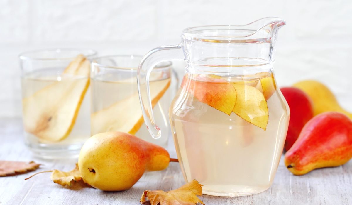 Согревающее лето в стакане: как сделать компот из груш