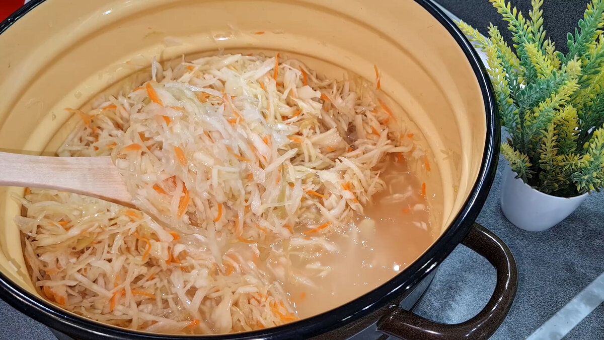 Как квасить капусту: простой и быстрый рецепт для хрустящей закуски