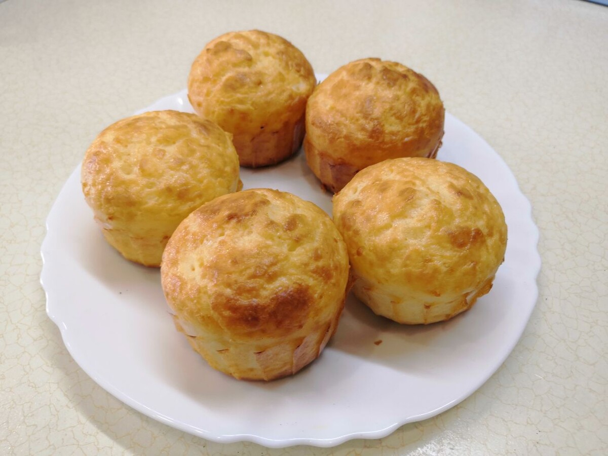 Легкие и воздушные кексы с сыром: отличный перекус