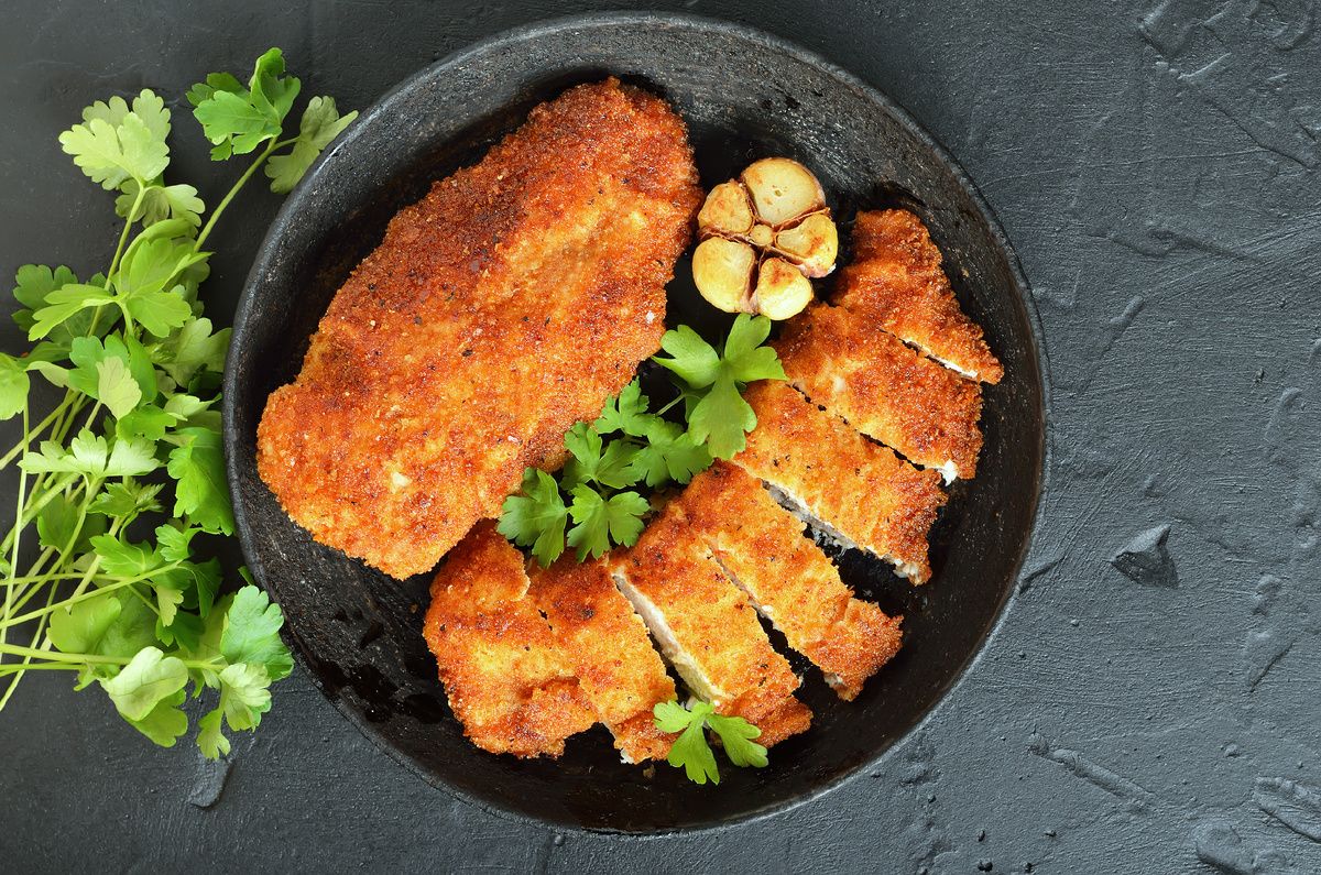 Сочные куриные отбивные в духовке для праздничного стола