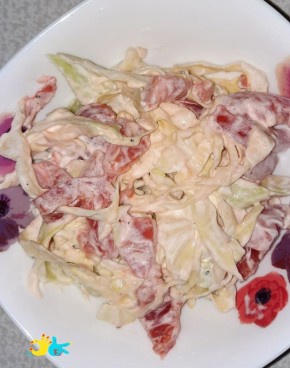 Салат с капустой и чесноком: новый взгляд на классический рецепт