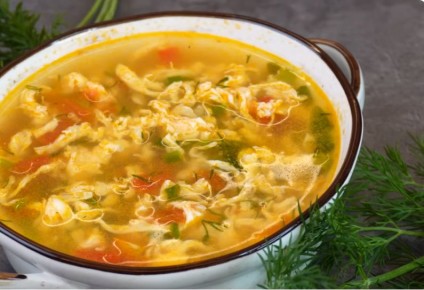 Ячно-томатный суп: простая и вкусная идея для обеда