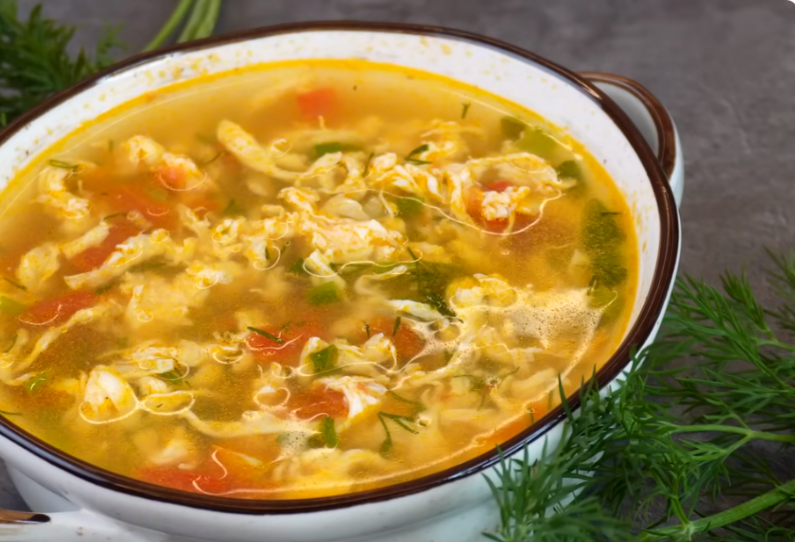 Ячно-томатный суп: простая и вкусная идея для обеда