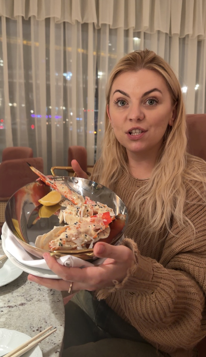 Вкус моря: стоит ли попробовать огромную клешню краба в ресторане «Рыба моя» на Новинском?