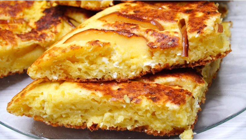 Творожная лепешка на завтрак — универсальный рецепт, который понравится всем