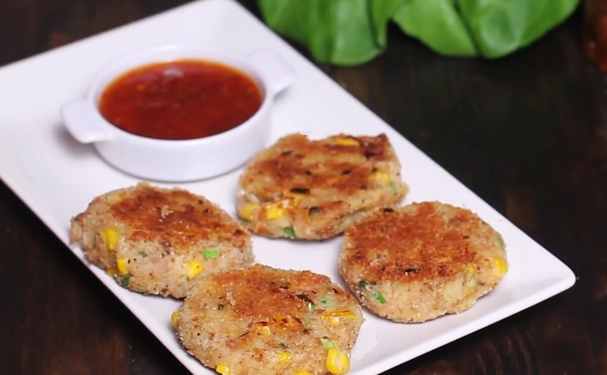 Сочные рыбные котлеты из консервов: простая находка для любого стола