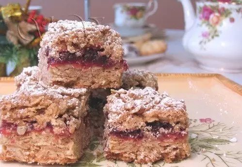 Удивительное овсяное печенье с джемом: два способа приготовления