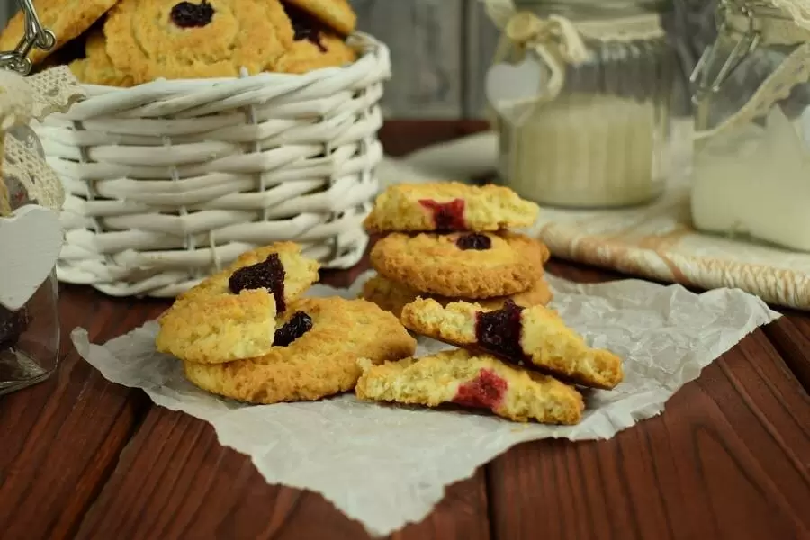 Сладкое печенье с клюквой: простота и вкус