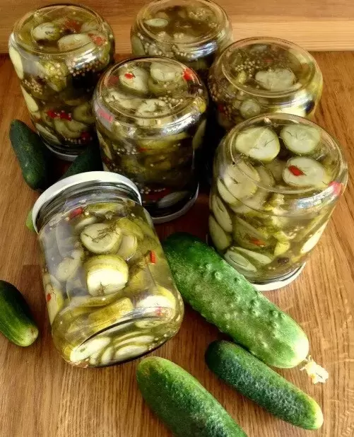 Как заготовить вкусные острые огурцы на зиму: секреты и рецепты