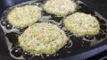 Пухлые оладьи с куриным фаршем: быстрая и сытная находка для любого ужина