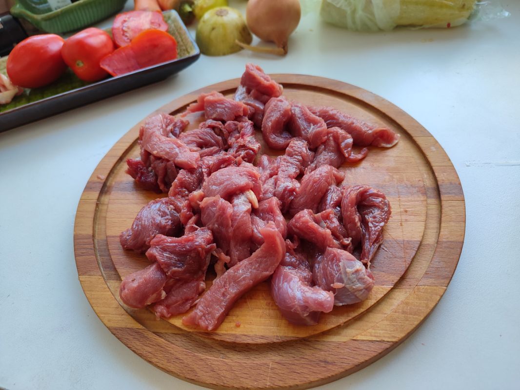 Тушеная говядина с овощами: вкус, полезность и простота приготовления