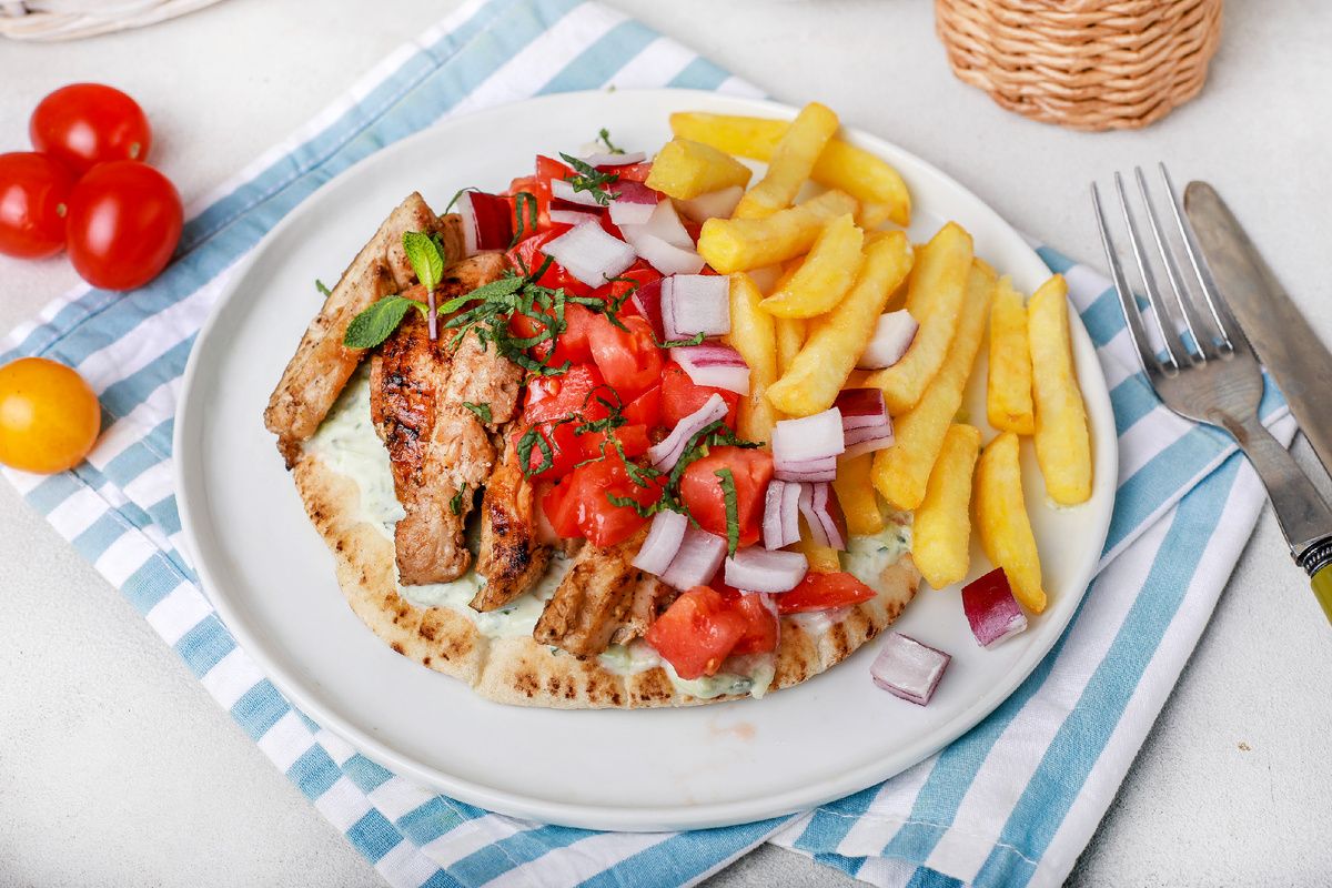 Гирос: вкус Греции в каждой лепешке